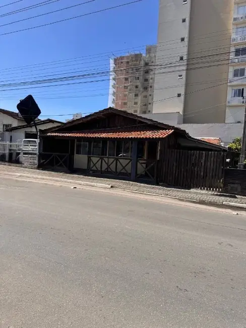 Foto 2 de Casa com 3 quartos à venda, 338m2 em Gravatá, Navegantes - SC
