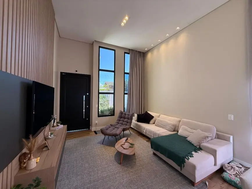 Foto 6 de Casa com 2 quartos à venda, 350m2 em Meia Praia, Navegantes - SC