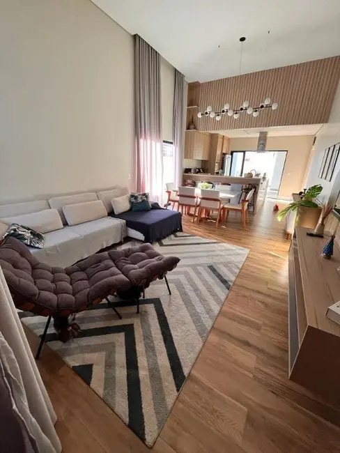 Foto 9 de Casa com 2 quartos à venda, 350m2 em Meia Praia, Navegantes - SC