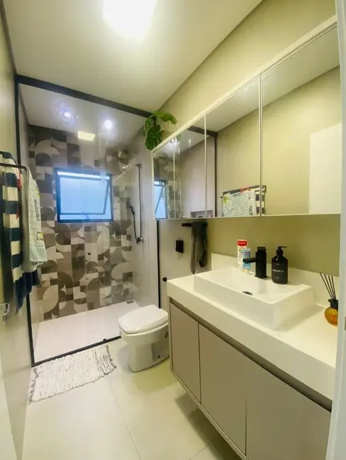 Foto 4 de Casa com 2 quartos à venda, 350m2 em Meia Praia, Navegantes - SC