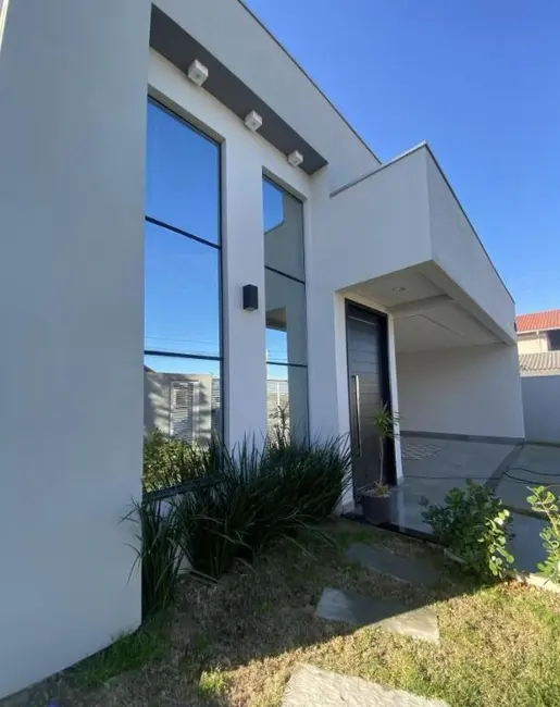 Foto 1 de Casa com 2 quartos à venda, 350m2 em Meia Praia, Navegantes - SC