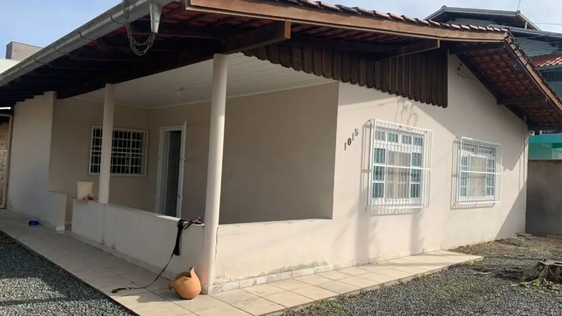Casa com 3 quartos à venda, 360m2 em Gravatá, Navegantes - SC - imagem 3 Foto 3 de Casa com 3 quartos à venda, 360m2 em Gravatá, Navegantes - SC