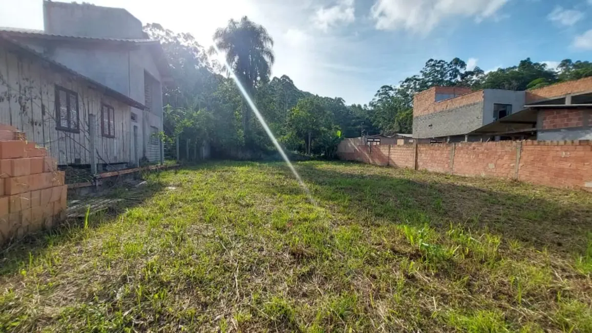 Foto 2 de Terreno / Lote à venda, 450m2 em Escalvados, Navegantes - SC