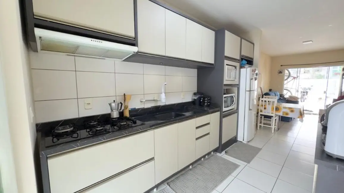 Foto 2 de Casa com 2 quartos à venda, 136m2 em Centro, Navegantes - SC