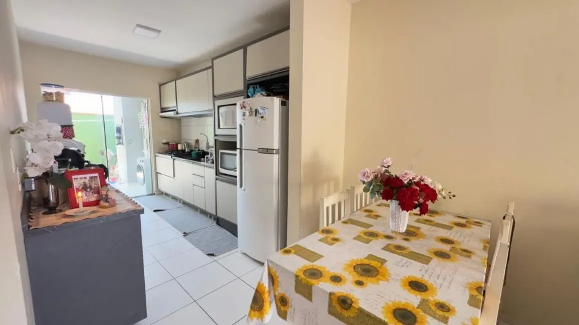 Foto 2 de Casa com 2 quartos à venda, 136m2 em Centro, Navegantes - SC