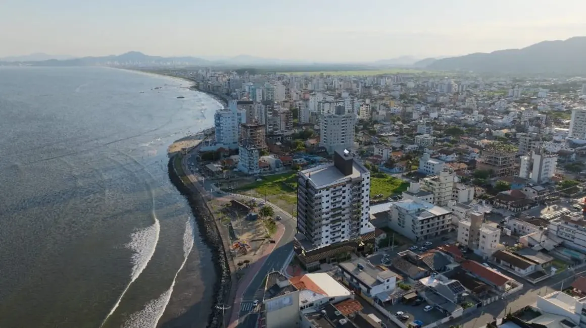 Foto 3 de Apartamento com 3 quartos à venda, 124m2 em Gravatá, Navegantes - SC