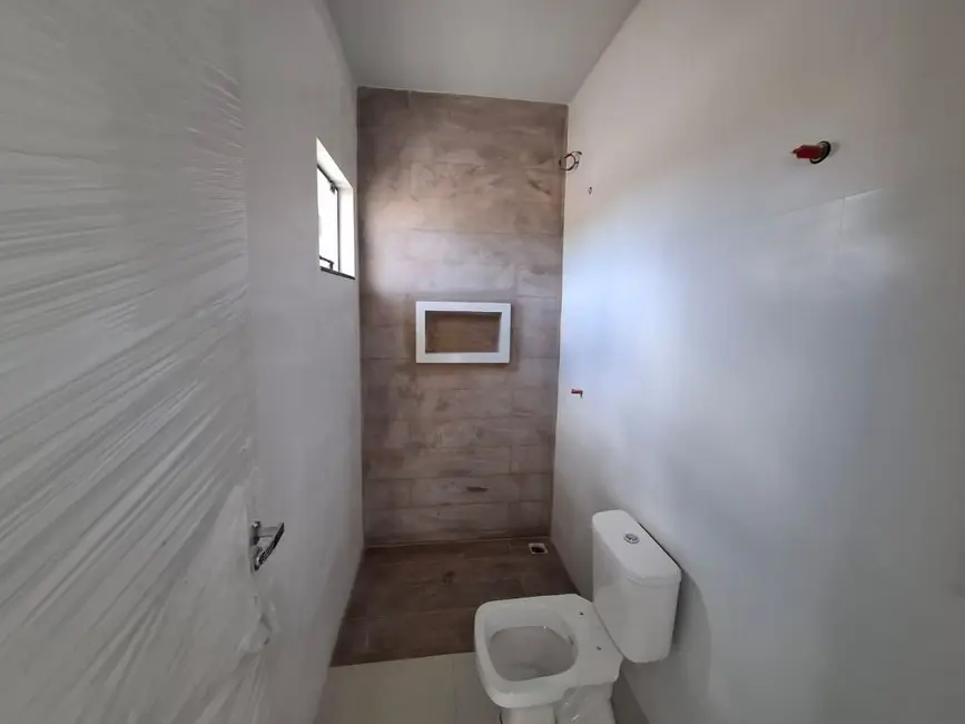 Casa com 3 quartos à venda, 148m2 em Centro, Barra Velha - SC - imagem 4 Foto 4 de Casa com 3 quartos à venda, 148m2 em Centro, Barra Velha - SC