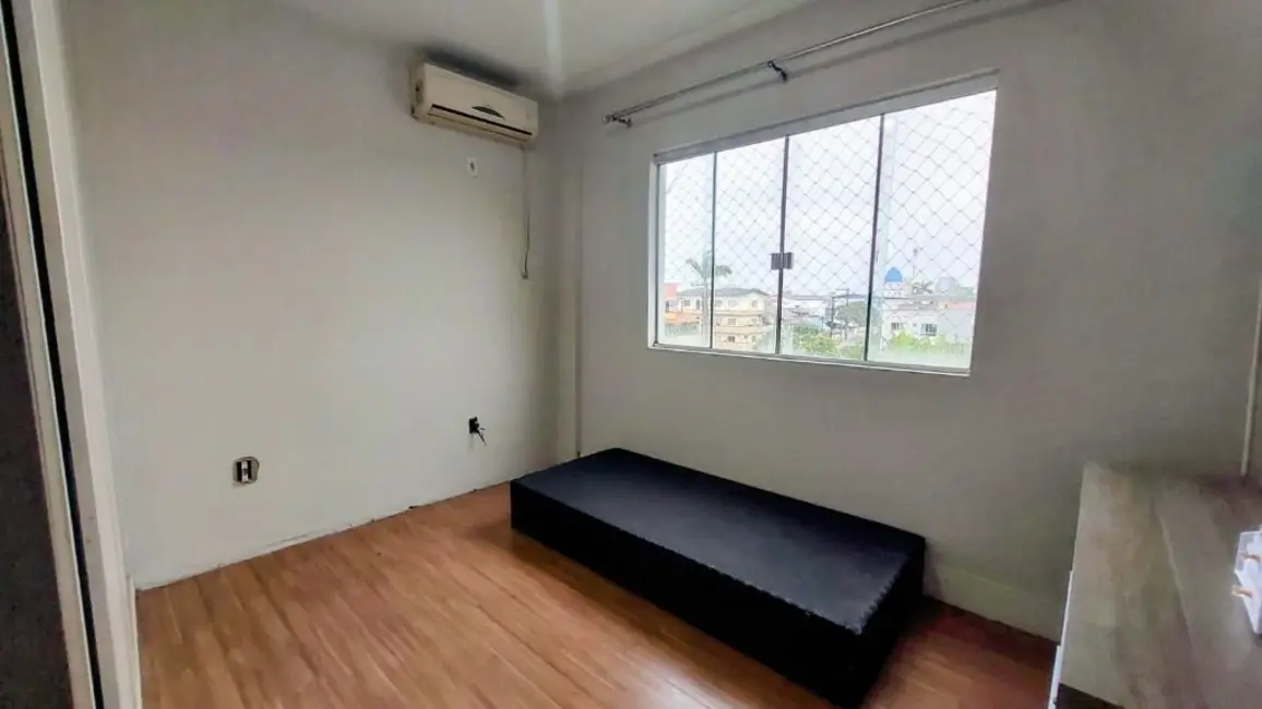 Foto 9 de Apartamento com 2 quartos à venda, 67m2 em Centro, Navegantes - SC