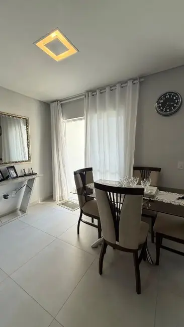 Foto 5 de Apartamento com 2 quartos à venda, 63m2 em Meia Praia, Navegantes - SC