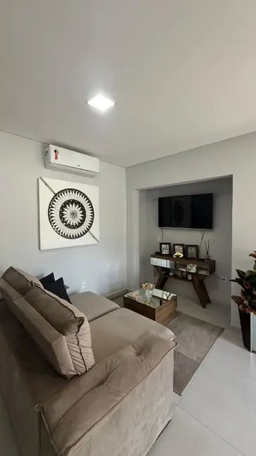 Foto 1 de Apartamento com 2 quartos à venda, 63m2 em Meia Praia, Navegantes - SC