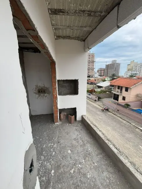 Foto 8 de Apartamento com 2 quartos à venda, 74m2 em Gravatá, Navegantes - SC