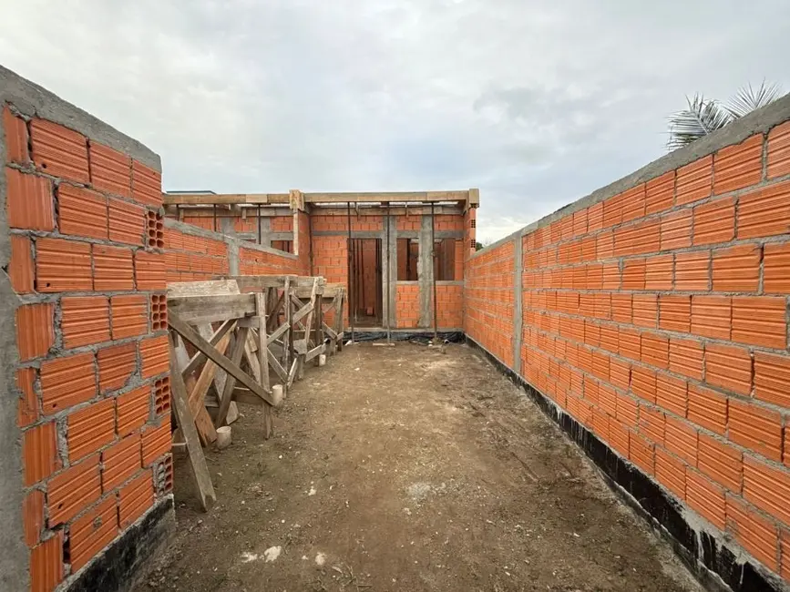 Casa com 1 quarto à venda, 68m2 em Meia Praia, Navegantes - SC - imagem 1 Foto 1 de Casa com 1 quarto à venda, 68m2 em Meia Praia, Navegantes - SC