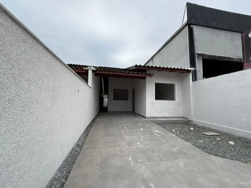 Casa com 3 quartos à venda, 170m2 em Gravatá, Navegantes - SC - imagem 2 Foto 2 de Casa com 3 quartos à venda, 170m2 em Gravatá, Navegantes - SC