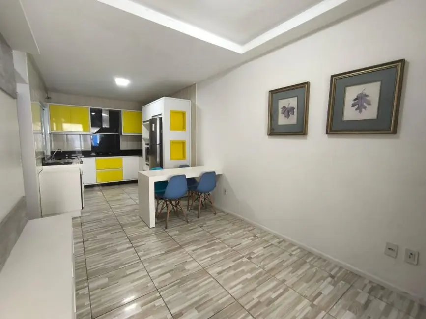 Foto 5 de Sobrado com 4 quartos à venda, 112m2 em Centro, Navegantes - SC