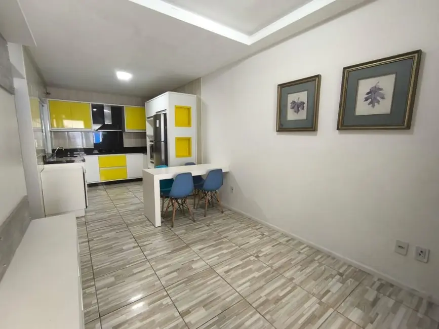 Foto 6 de Sobrado com 4 quartos à venda, 112m2 em Centro, Navegantes - SC