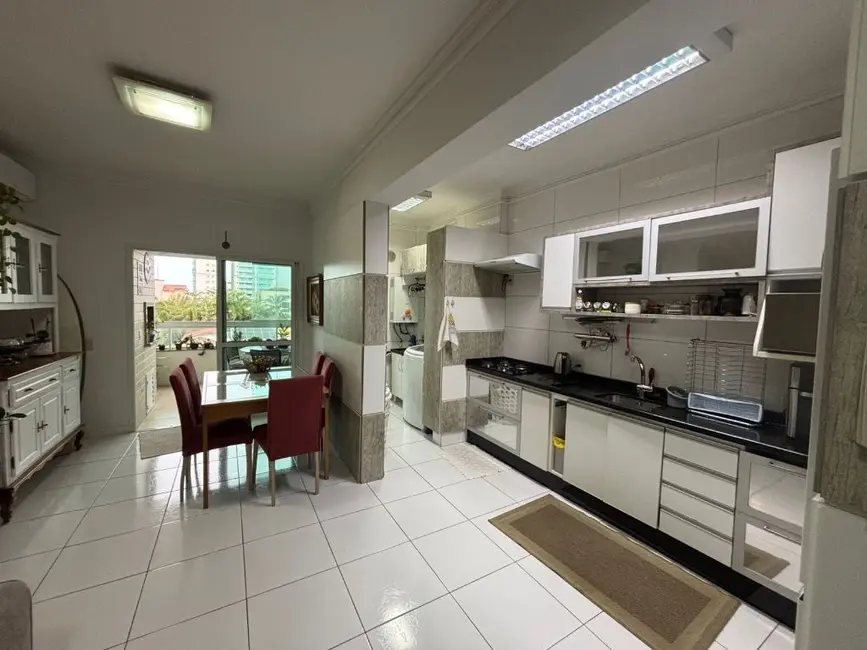 Foto 1 de Apartamento com 3 quartos à venda, 144m2 em Gravatá, Navegantes - SC