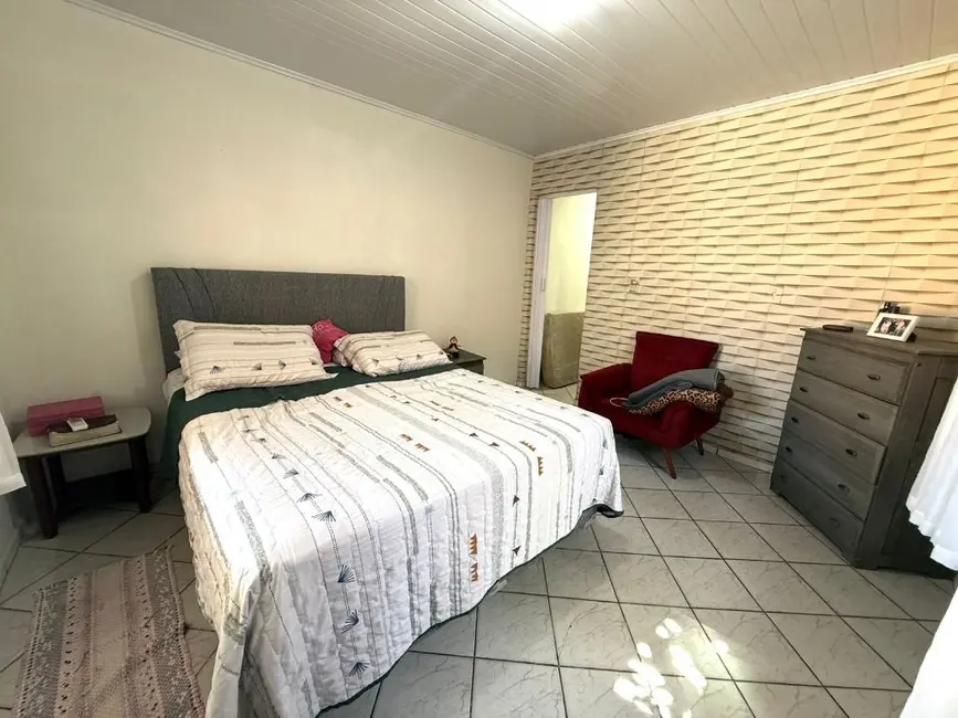 Foto 5 de Casa com 3 quartos à venda, 226m2 em Centro, Navegantes - SC