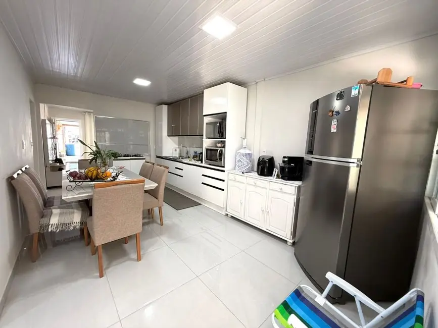 Foto 1 de Casa com 3 quartos à venda, 226m2 em Centro, Navegantes - SC