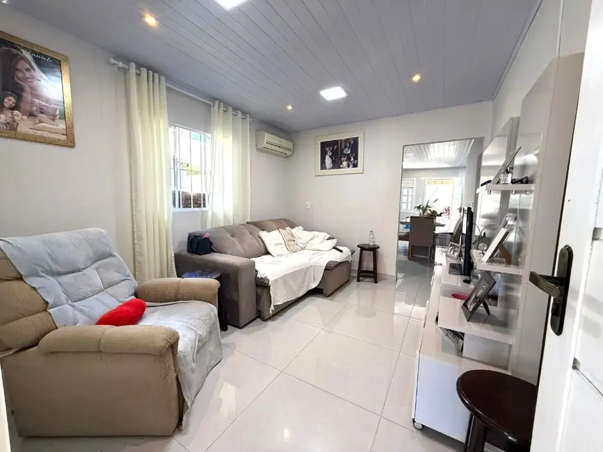 Foto 3 de Casa com 3 quartos à venda, 226m2 em Centro, Navegantes - SC