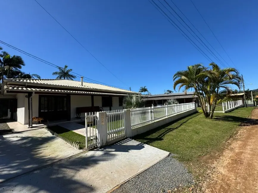 Foto 1 de Sítio / Rancho com 4 quartos à venda, 7000m2 em Luiz Alves - SC