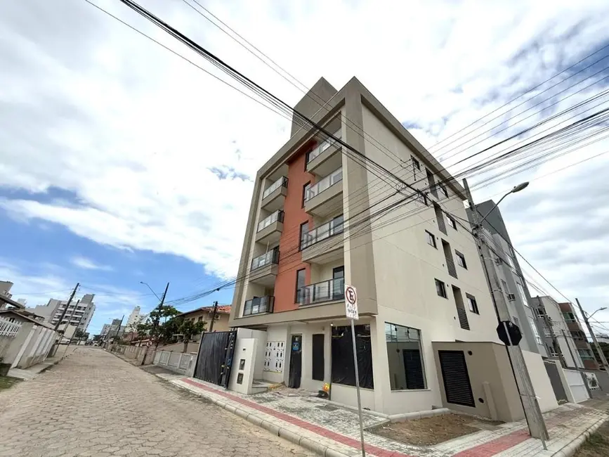 Foto 2 de Apartamento com 2 quartos à venda, 77m2 em Gravatá, Navegantes - SC