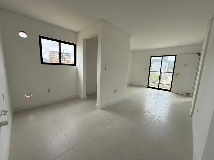 Foto 3 de Apartamento com 2 quartos à venda, 77m2 em Gravatá, Navegantes - SC