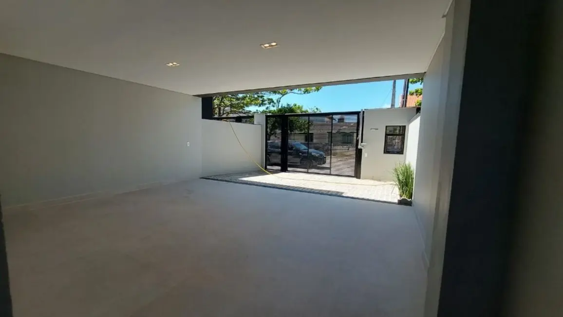 Foto 3 de Casa com 3 quartos à venda, 150m2 em Meia Praia, Navegantes - SC