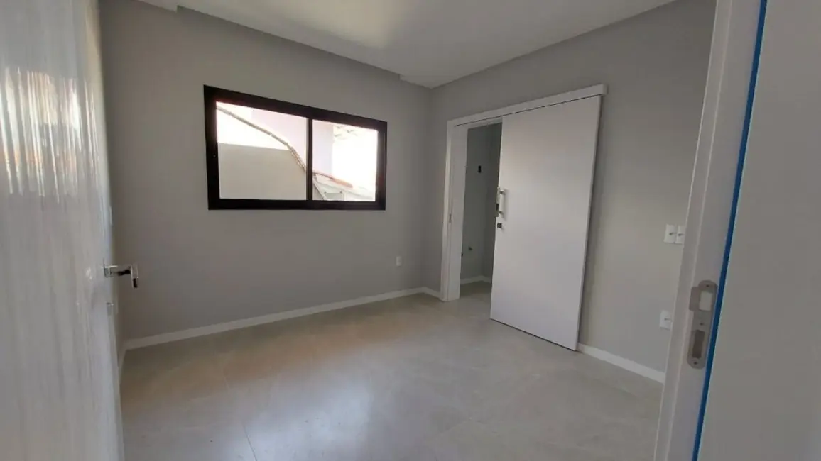 Foto 9 de Casa com 3 quartos à venda, 150m2 em Meia Praia, Navegantes - SC