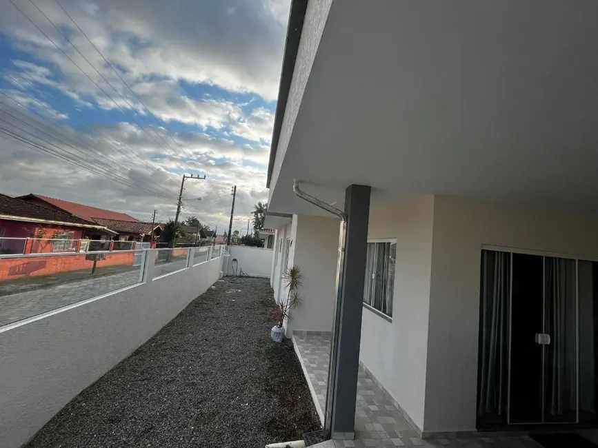 Foto 5 de Casa com 3 quartos à venda, 253m2 em Balneario Picarras - SC