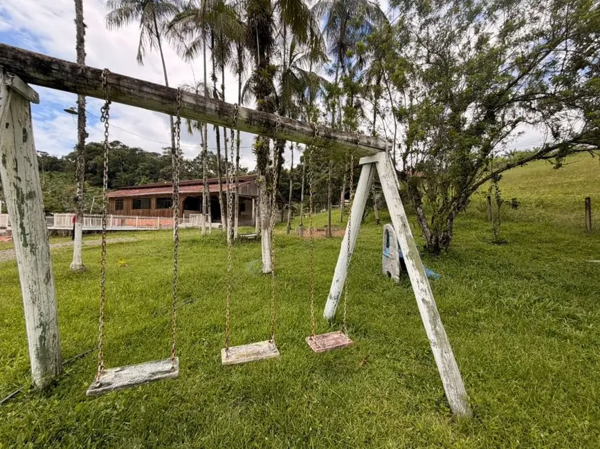Sítio / Rancho com 3 quartos à venda, 4500m2 em Centro, Balneario Picarras - SC - imagem 4 Foto 4 de Sítio / Rancho com 3 quartos à venda, 4500m2 em Centro, Balneario Picarras - SC