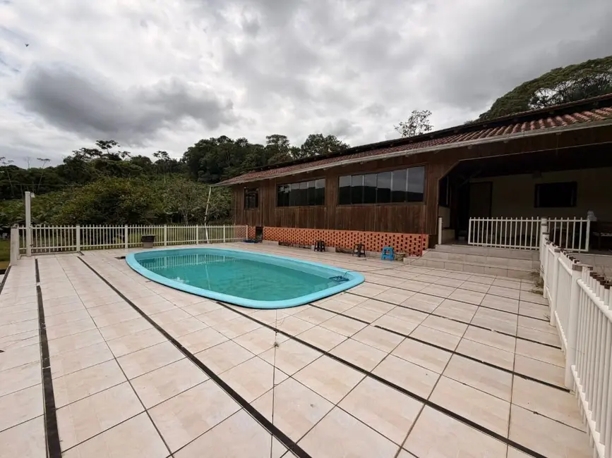 Sítio / Rancho com 3 quartos à venda, 4500m2 em Centro, Balneario Picarras - SC - imagem 1 Foto 1 de Sítio / Rancho com 3 quartos à venda, 4500m2 em Centro, Balneario Picarras - SC