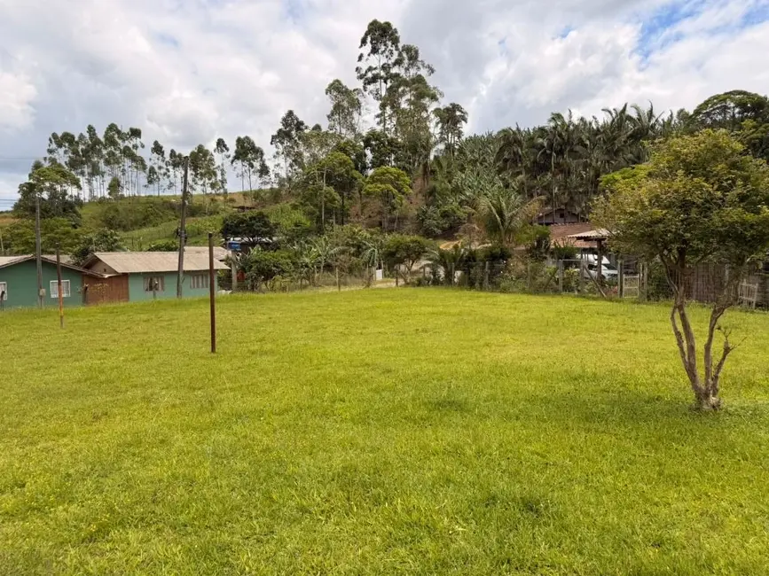 Foto 3 de Terreno / Lote à venda, 1700m2 em Centro, Balneario Picarras - SC