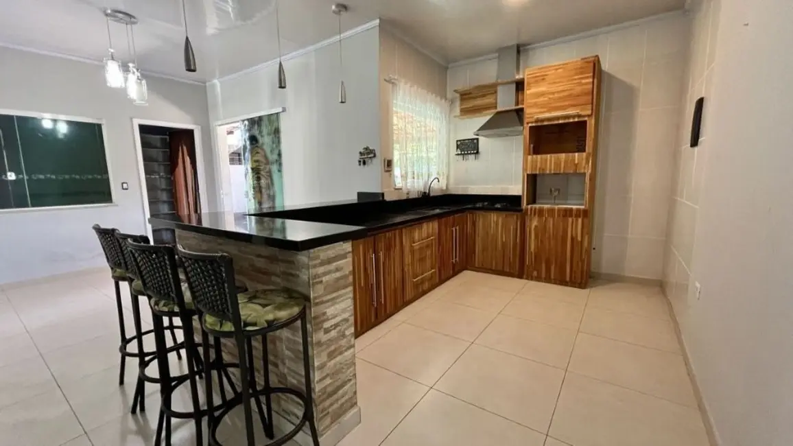 Foto 6 de Casa com 2 quartos à venda, 290m2 em Meia Praia, Navegantes - SC