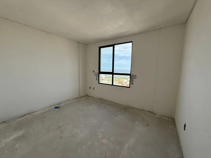 Foto 9 de Apartamento com 2 quartos à venda, 72m2 em Meia Praia, Navegantes - SC