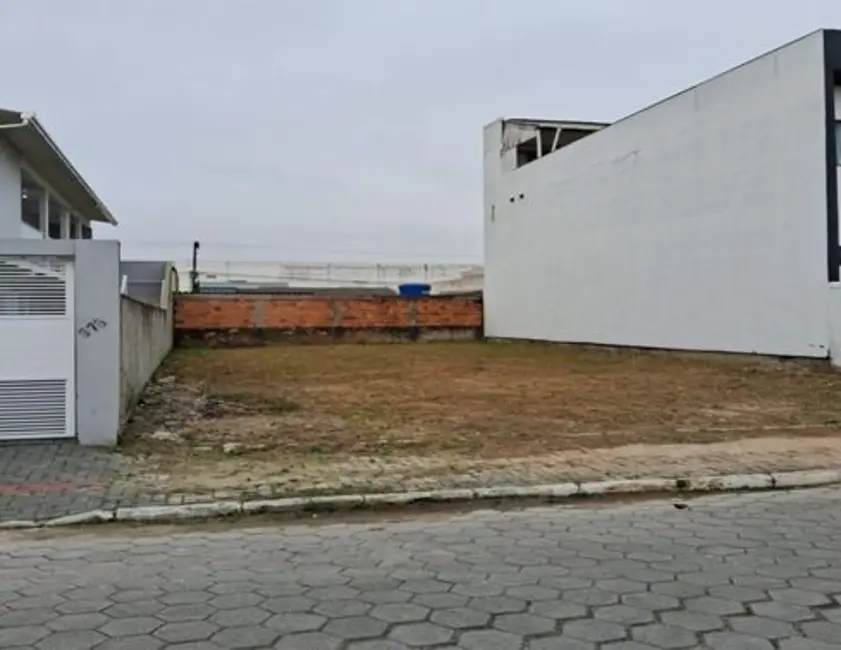 Foto 1 de Terreno / Lote à venda, 200m2 em Nossa Senhora das Graças, Navegantes - SC