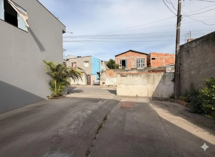 Foto 1 de Casa com 4 quartos à venda, 188m2 em Centro, Navegantes - SC
