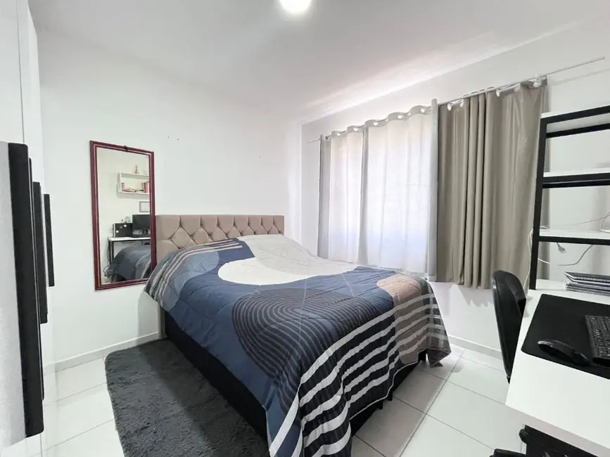 Foto 4 de Apartamento com 2 quartos à venda, 54m2 em Meia Praia, Navegantes - SC