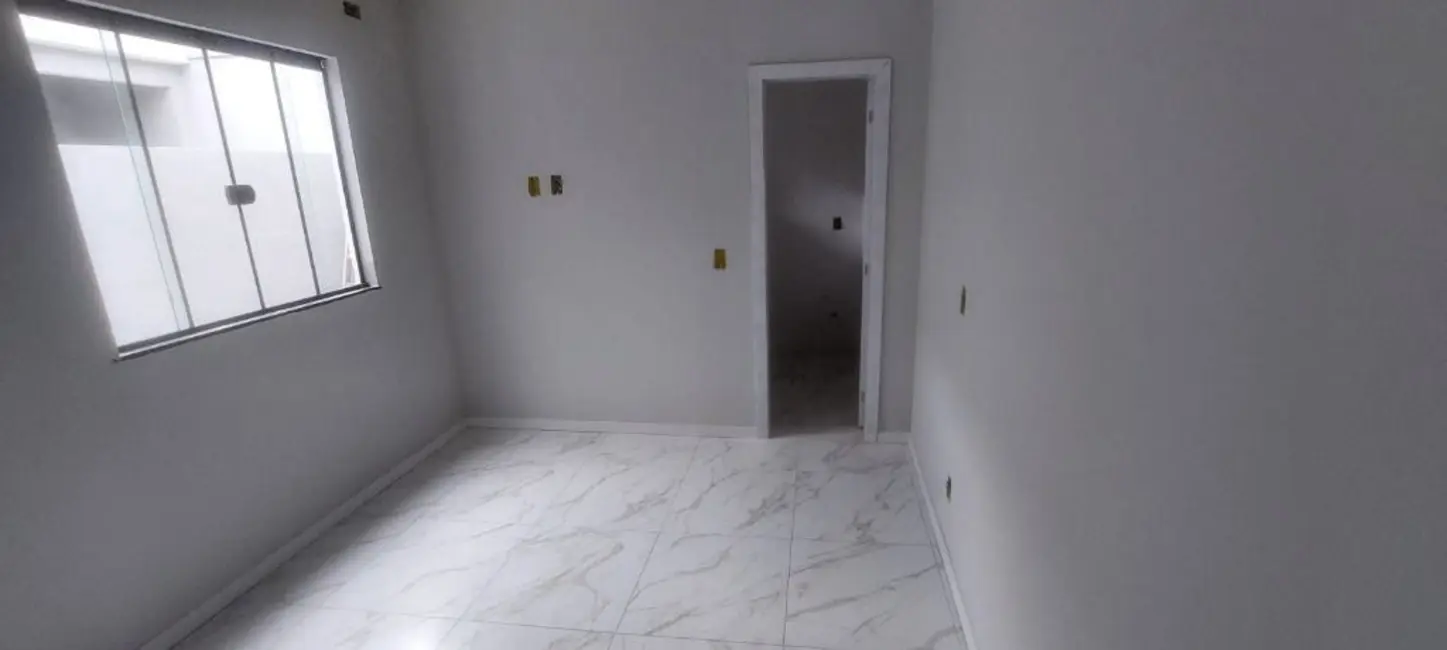 Foto 3 de Casa com 2 quartos à venda, 58m2 em Espinheiros, Itajai - SC