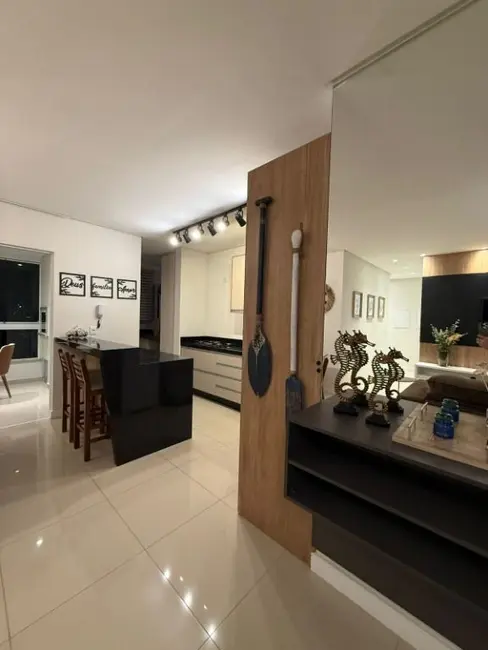 Foto 5 de Apartamento com 3 quartos à venda, 110m2 em Centro, Navegantes - SC