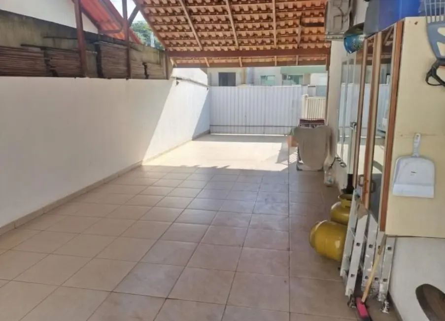 Foto 5 de Casa à venda, 300m2 em Meia Praia, Navegantes - SC