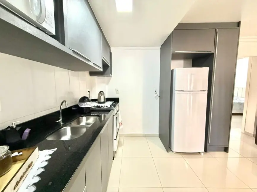 Foto 4 de Apartamento com 2 quartos à venda, 60m2 em Centro, Navegantes - SC