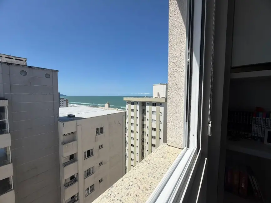 Foto 1 de Apartamento com 2 quartos à venda, 75m2 em Centro, Navegantes - SC