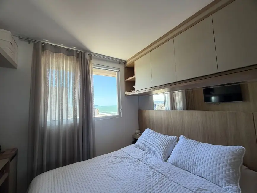 Foto 15 de Apartamento com 2 quartos à venda, 75m2 em Centro, Navegantes - SC