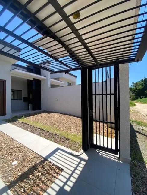Foto 2 de Casa com 3 quartos à venda, 120m2 em Barra Velha - SC