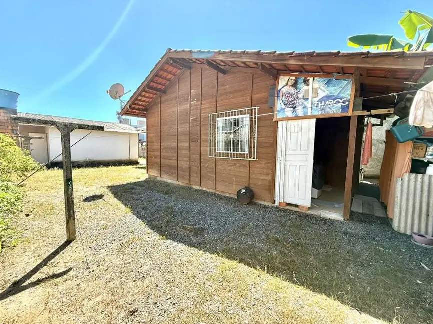 Foto 8 de Casa com 4 quartos à venda, 360m2 em Gravatá, Navegantes - SC