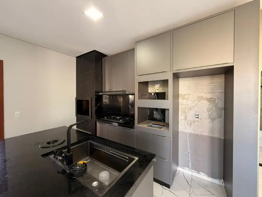 Foto 5 de Casa com 4 quartos à venda, 260m2 em Centro, Navegantes - SC