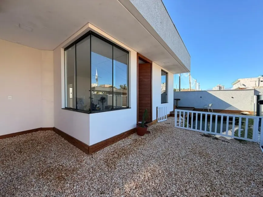 Foto 1 de Casa com 4 quartos à venda, 260m2 em Centro, Navegantes - SC