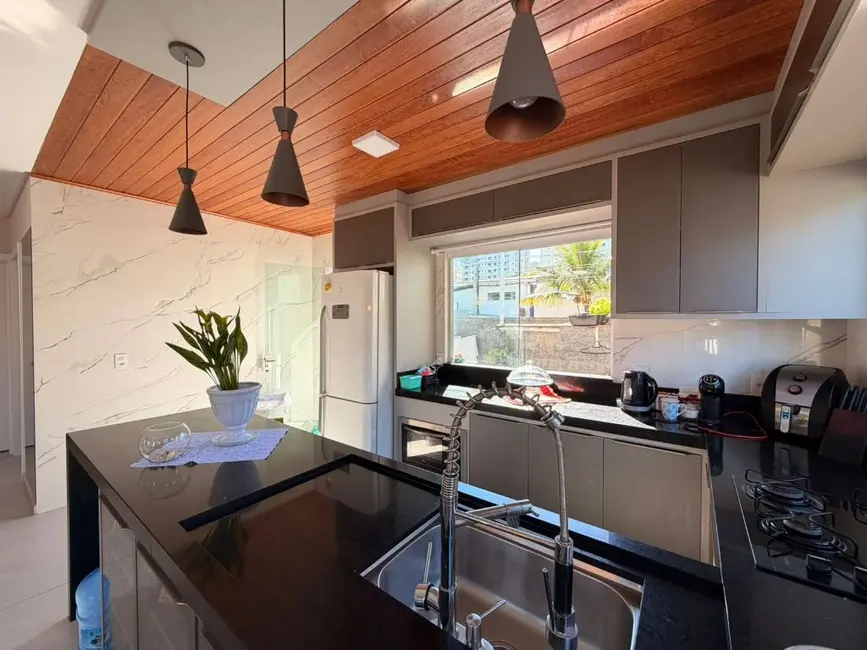 Foto 5 de Casa com 2 quartos à venda, 250m2 em Centro, Navegantes - SC