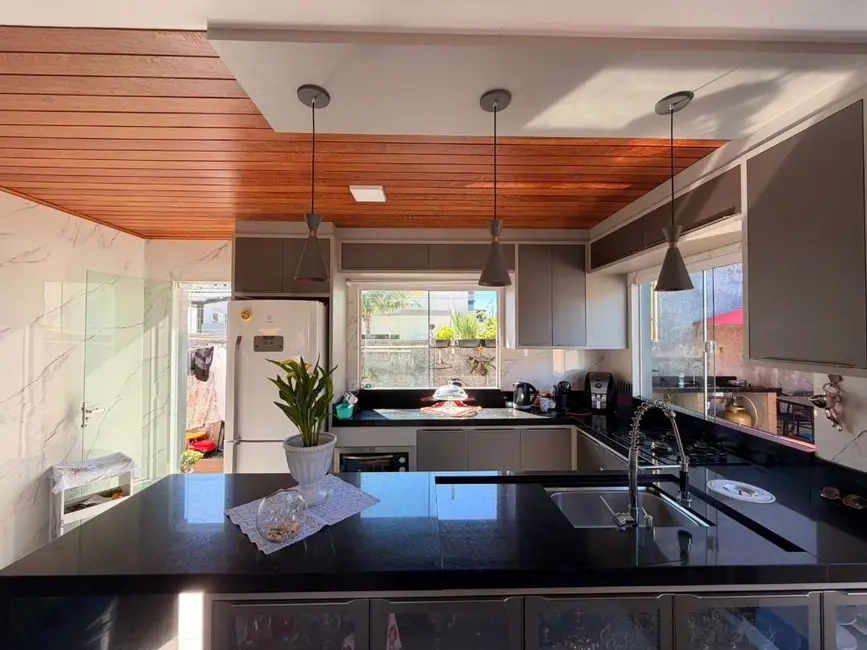 Foto 3 de Casa com 2 quartos à venda, 250m2 em Centro, Navegantes - SC