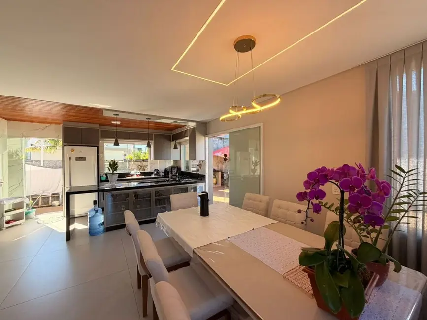 Foto 4 de Casa com 2 quartos à venda, 250m2 em Centro, Navegantes - SC